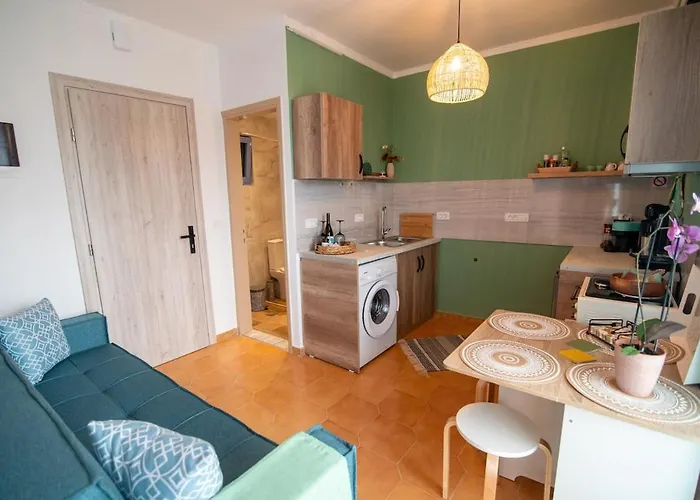 Aelia Blue Apartment *