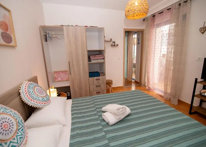 Aelia Blue Apartment